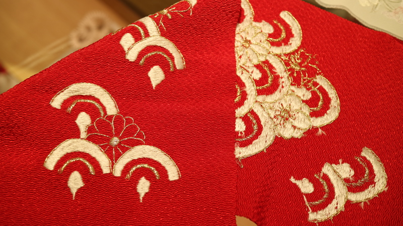 手刺繍の半襟(裏と表)
