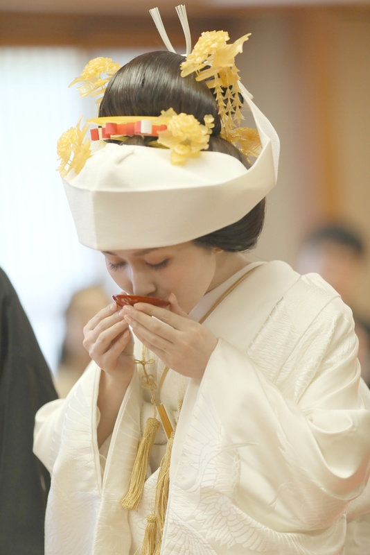 玉屋でお式を挙げられた和装花嫁さまをご紹介させていただきます(白無垢&角隠し→色打掛)