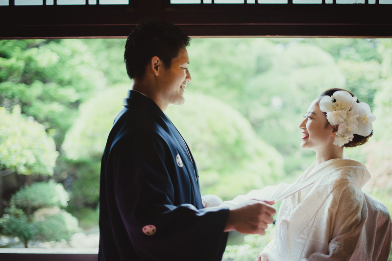 CUCURUフォトプランで前撮りされた和装花嫁さまのコーディネートをご紹介いたします(白無垢→色打掛)