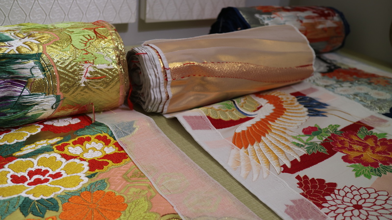 花嫁着物の反物たち