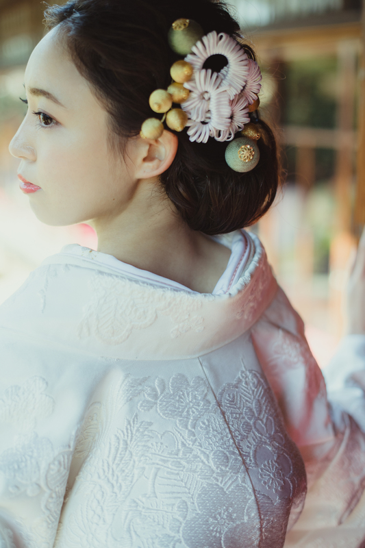 白無垢で春のフォトプランをされたCUCURUの和装花嫁さまをご紹介いたします。