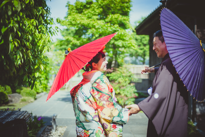 色打掛でロケーション撮影をされたCUCURUの和装花嫁さまをご紹介いたします。