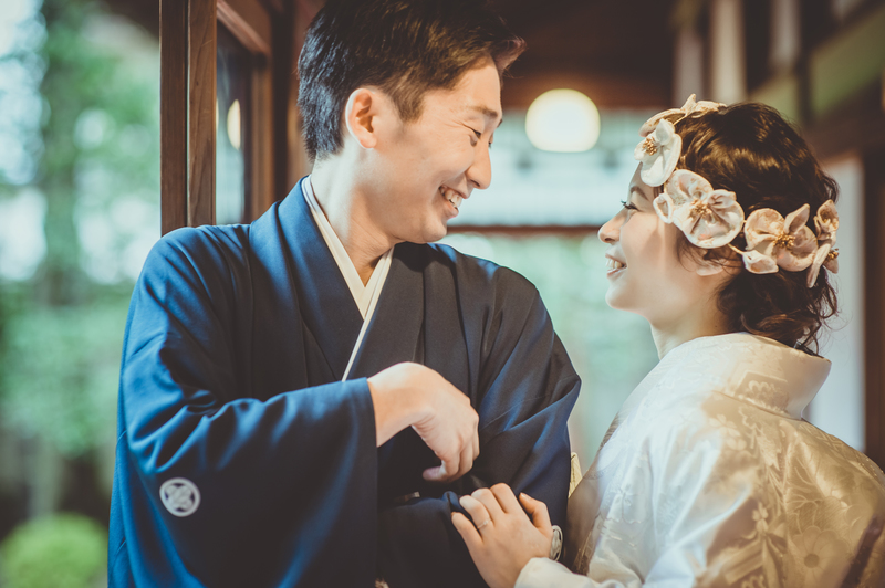 白無垢でロケーション撮影をされたCUCURUの和装花嫁さまをご紹介いたします(白無垢)