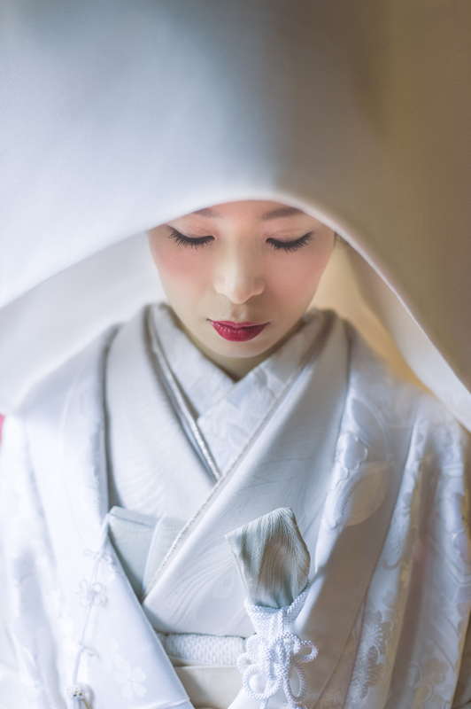 白無垢でロケーション撮影をされたCUCURUの和装花嫁さまをご紹介いたします(白無垢)
