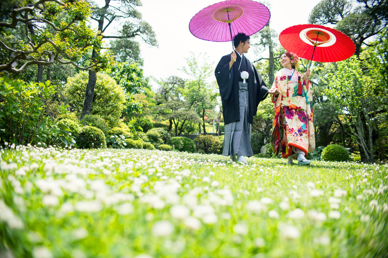 白無垢と色打掛でCUCURUフォトプランをされた和装花嫁さまをご紹介いたします:素敵な色打掛コーディネート