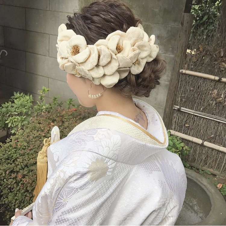 お式を挙げられた和装花嫁さまのコーディネートをご紹介いたします(白無垢):白無垢だけでなくヘッドドレスまでトータルでご提案